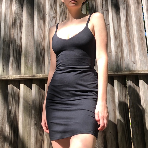 Black Body-con Dress - Picture 1 of 3